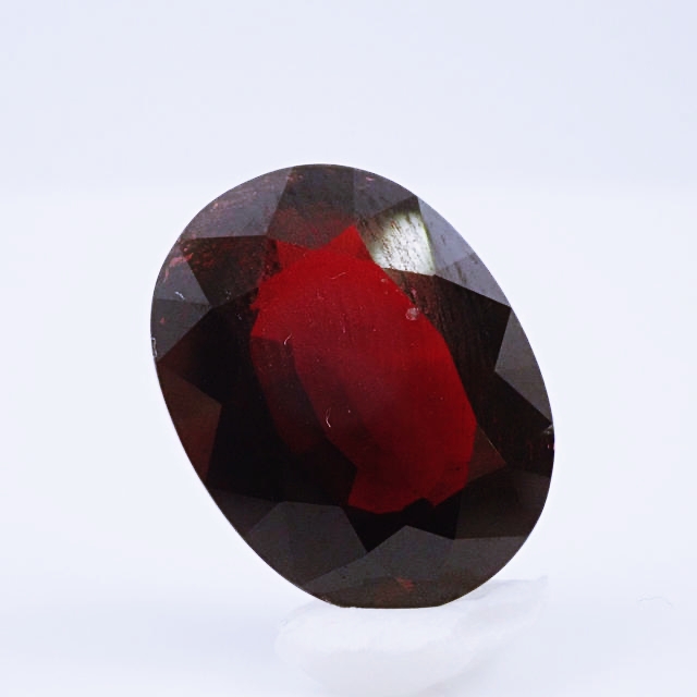 アルマンディンガーネット