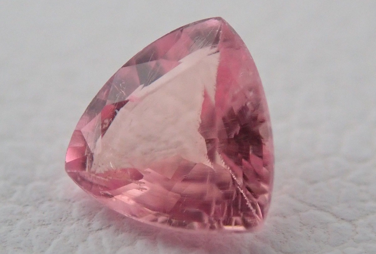 ペツォッタイト　ルース