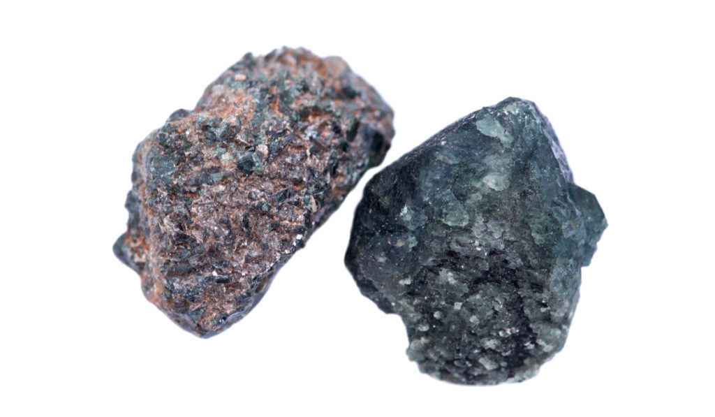 アレキサンドライト　原石