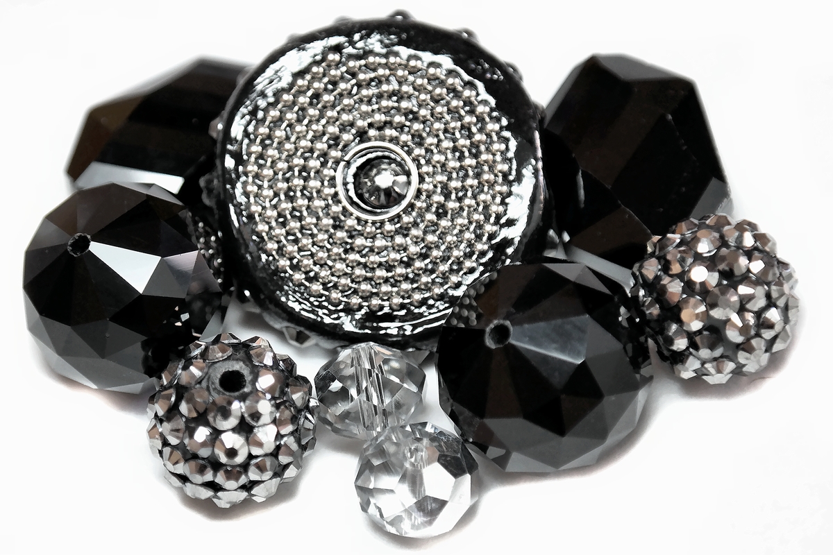 ジェット　ジュエリー