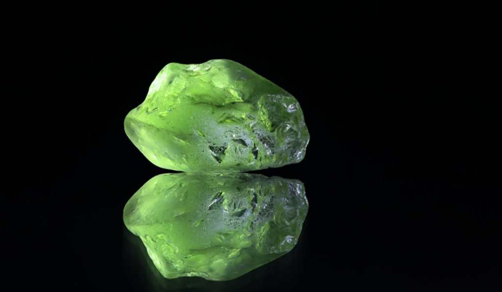 ペリドット　原石