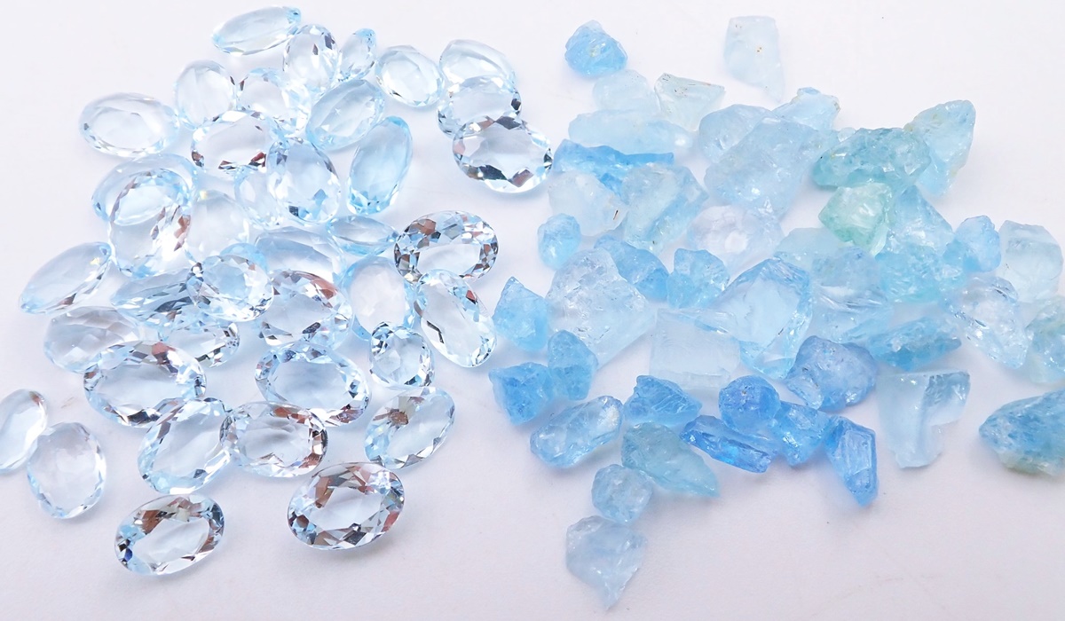 アクアマリン　ルース　原石