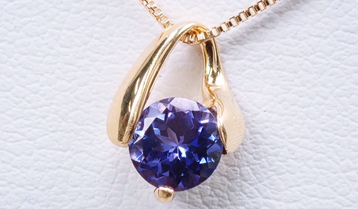 タンザナイト　ネックレス