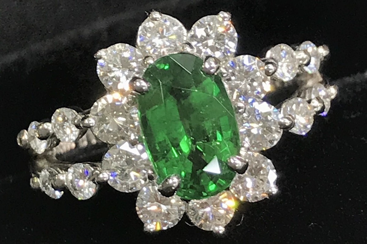 ツァボライト　リング