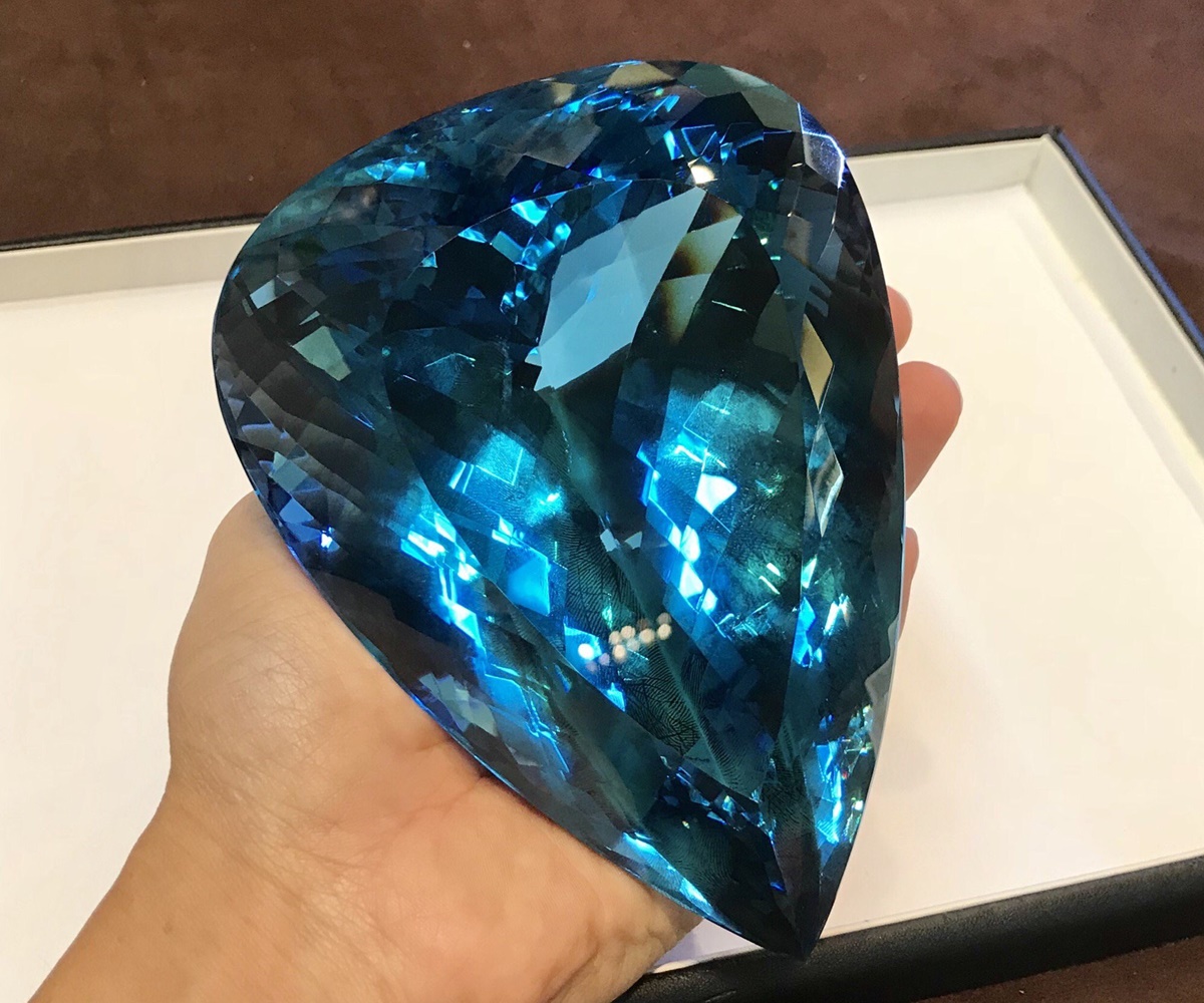 ブルートパーズ ハートカット