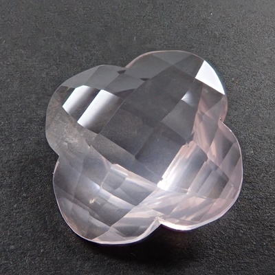 ローズクォーツ　ルース