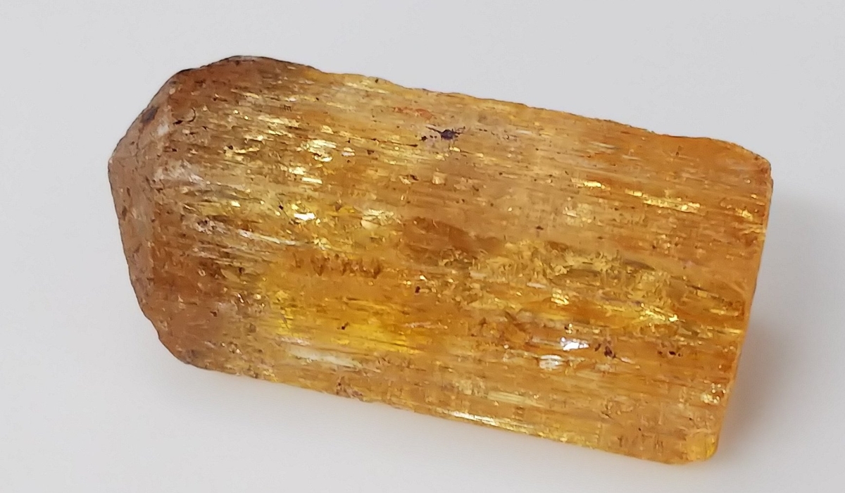 インペリアルトパーズ　原石