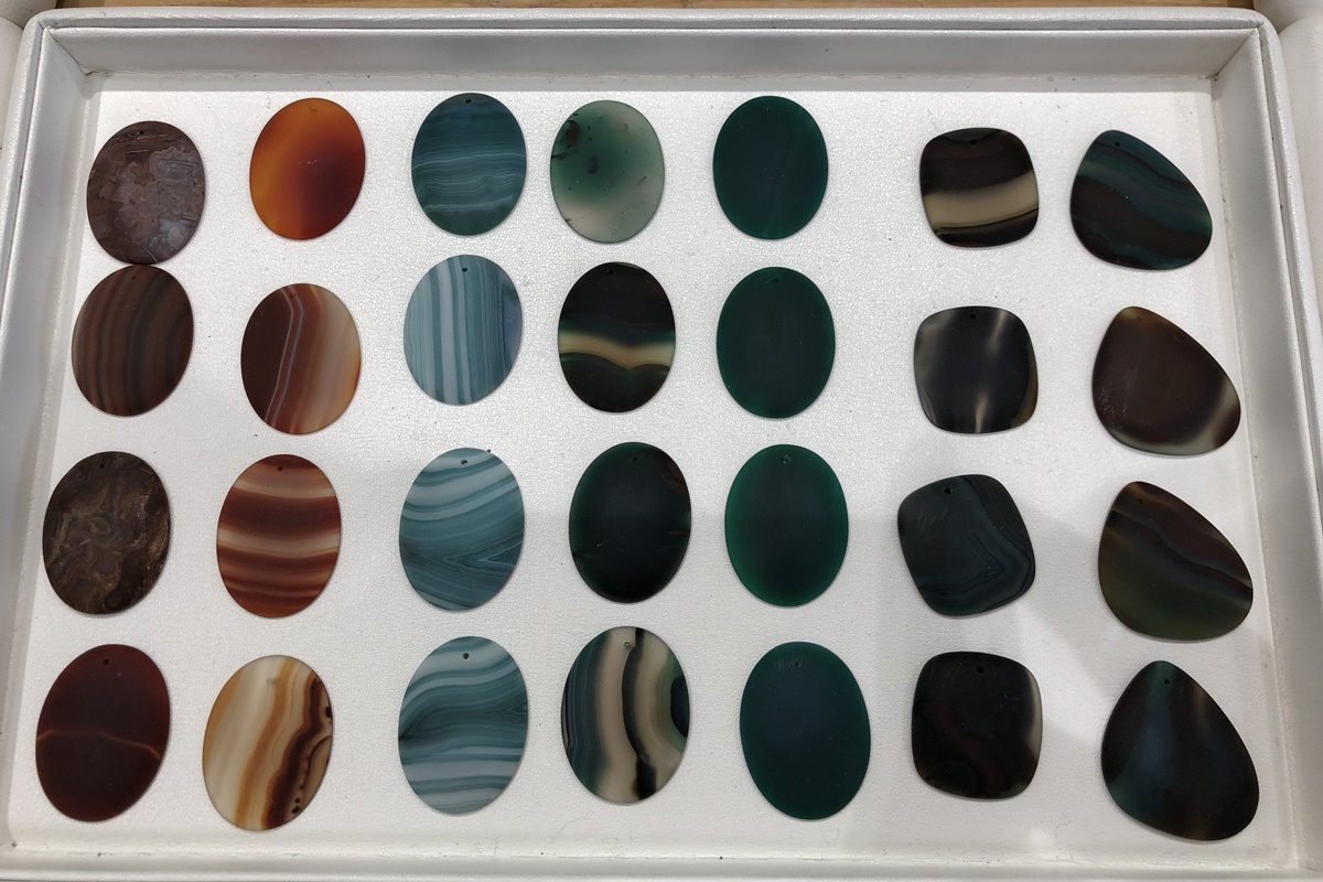 山梨ジュエリーミュージアム　研磨体験