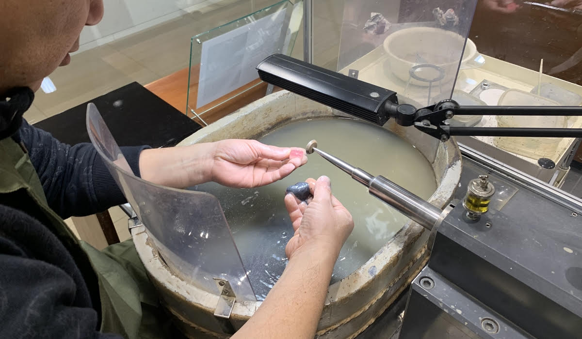 山梨ジュエリーミュージアム　実演工房