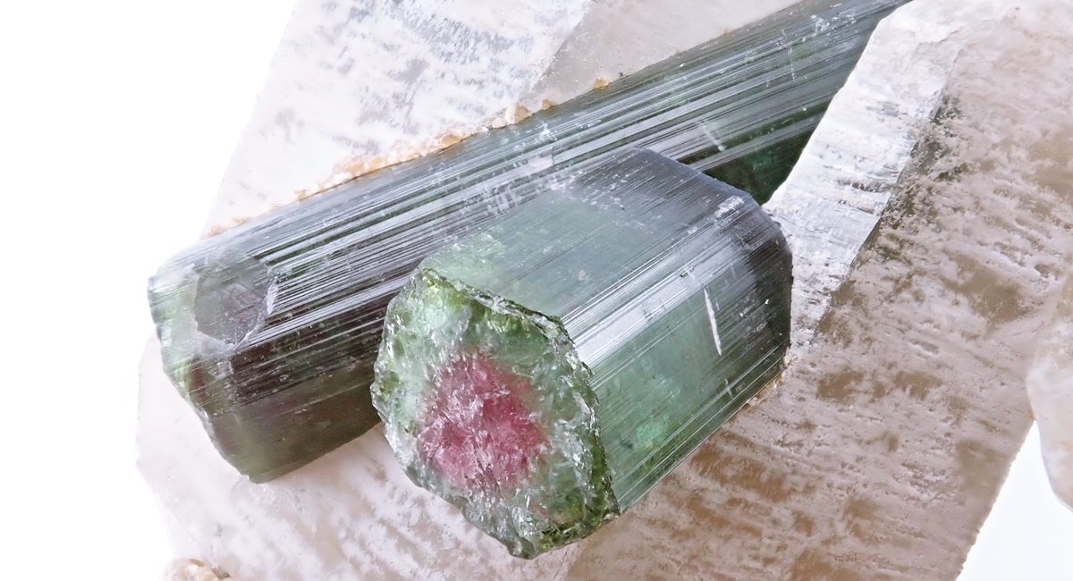 ウォーターメロントルマリン　原石