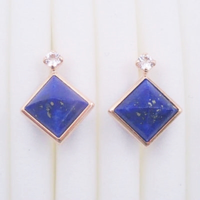 ラピスラズリ　ピアス