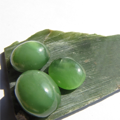 ネフライト　ルース