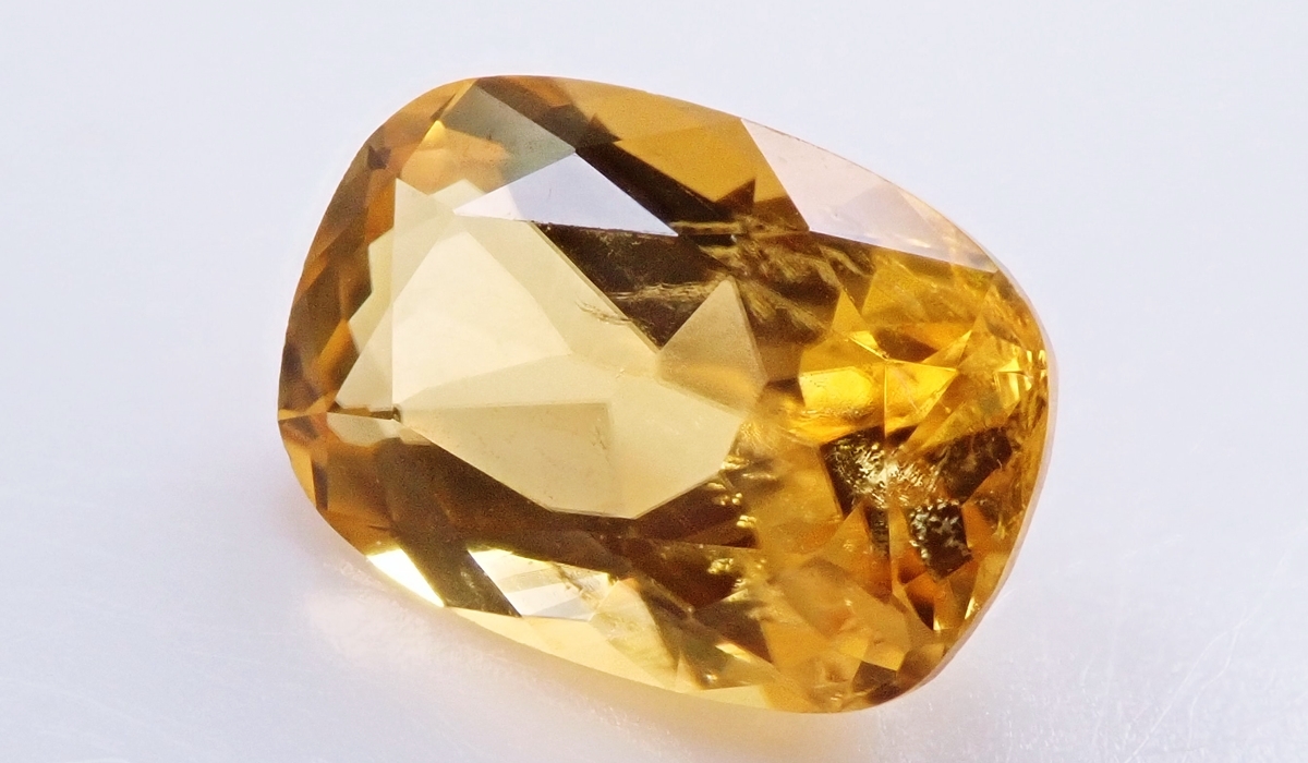 コンドロダイト　ルース