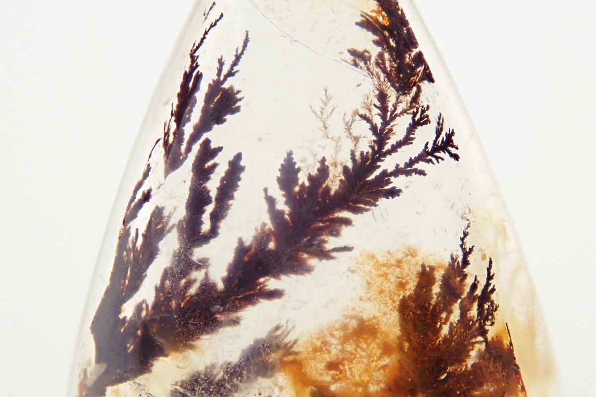 デンドリティッククォーツ　ルース