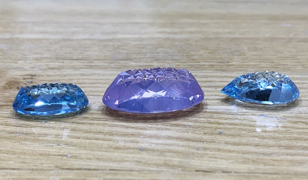 甲州貴石切子Plus three　ルース　裏