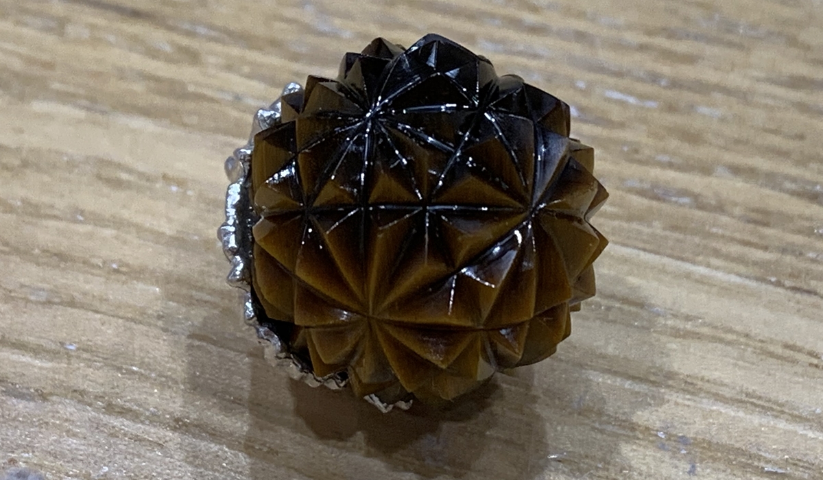 ハリネズミ　ルース　裏