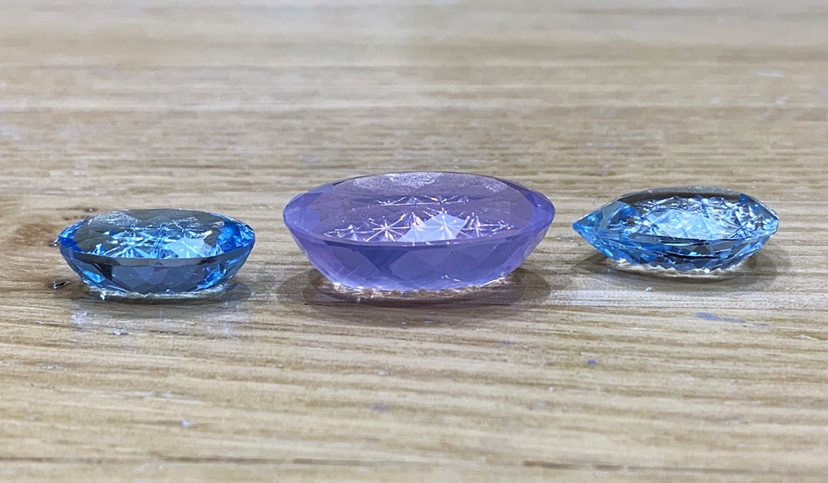 甲州貴石切子Plus three　ルース　表