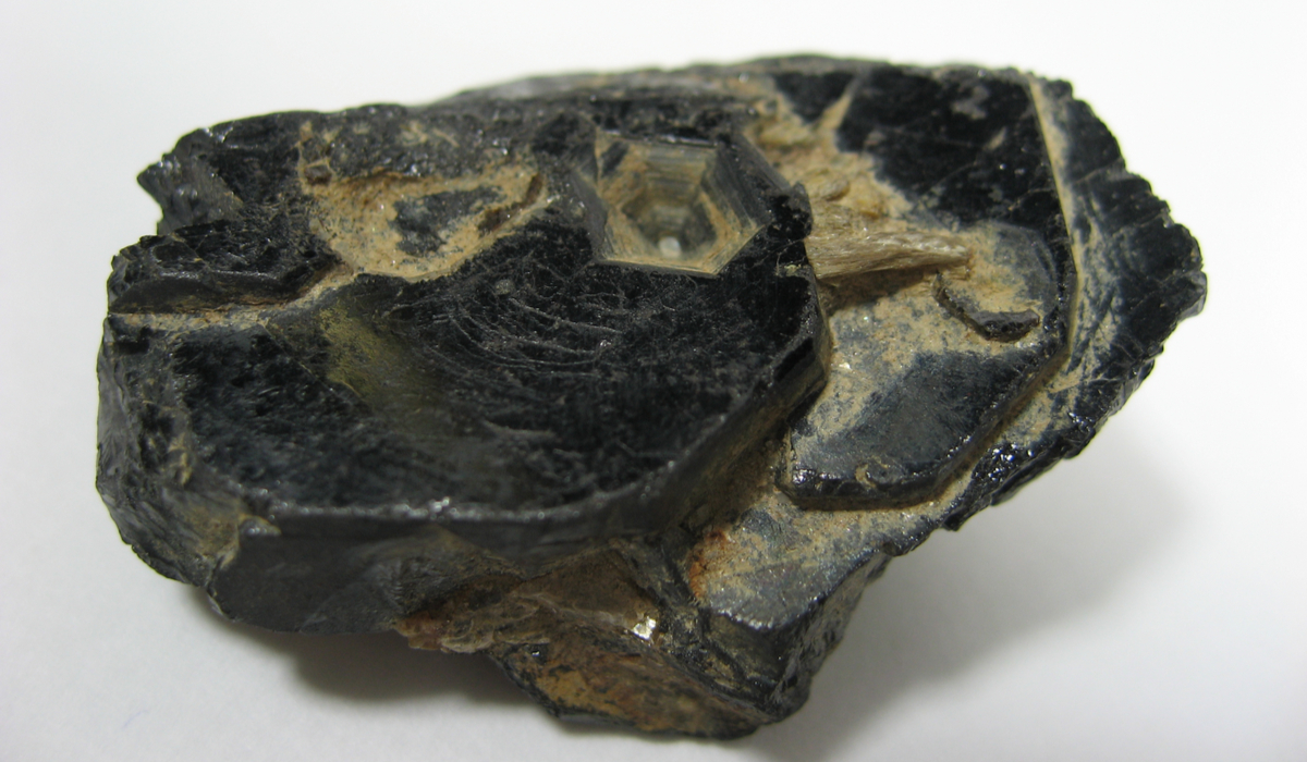 タンタライト　原石