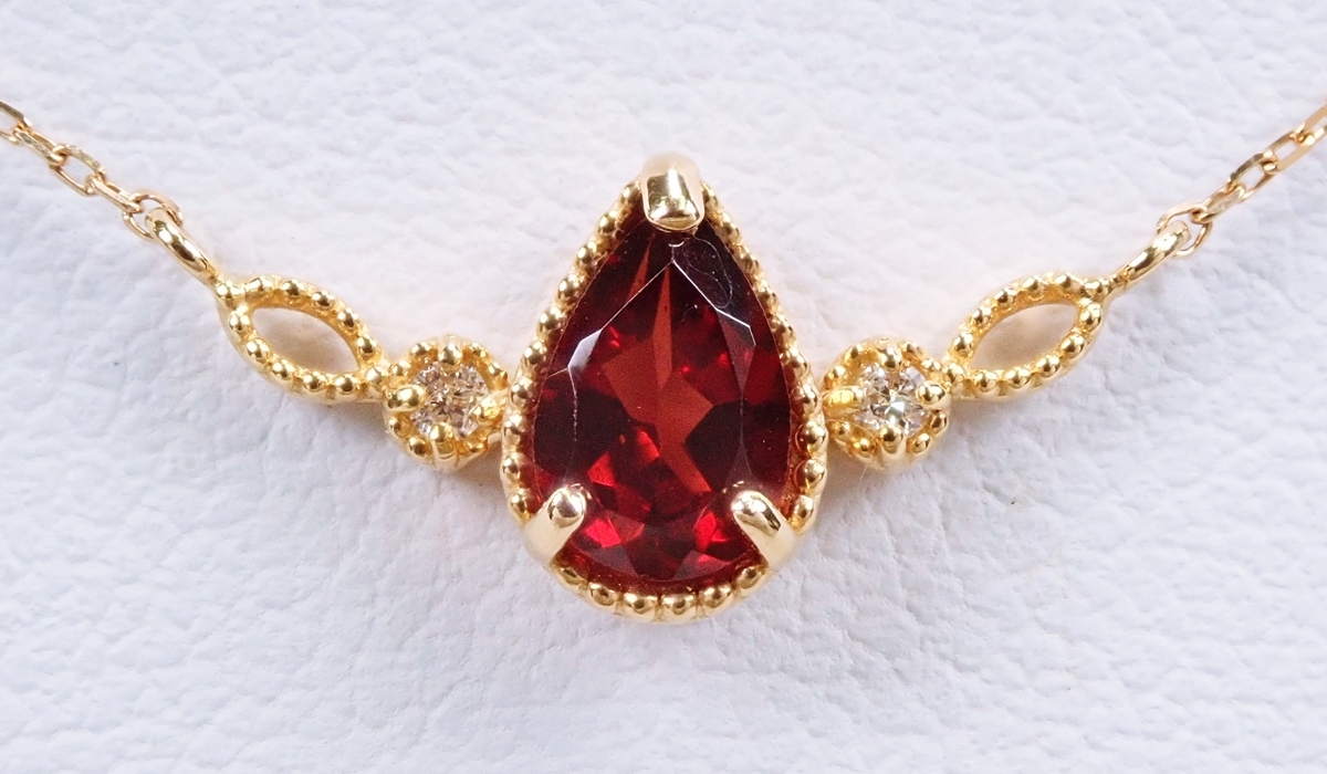 アルマンディンガーネット　ネックレス