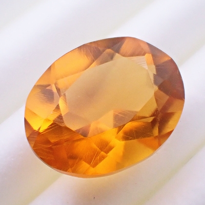 アンバー　ルース