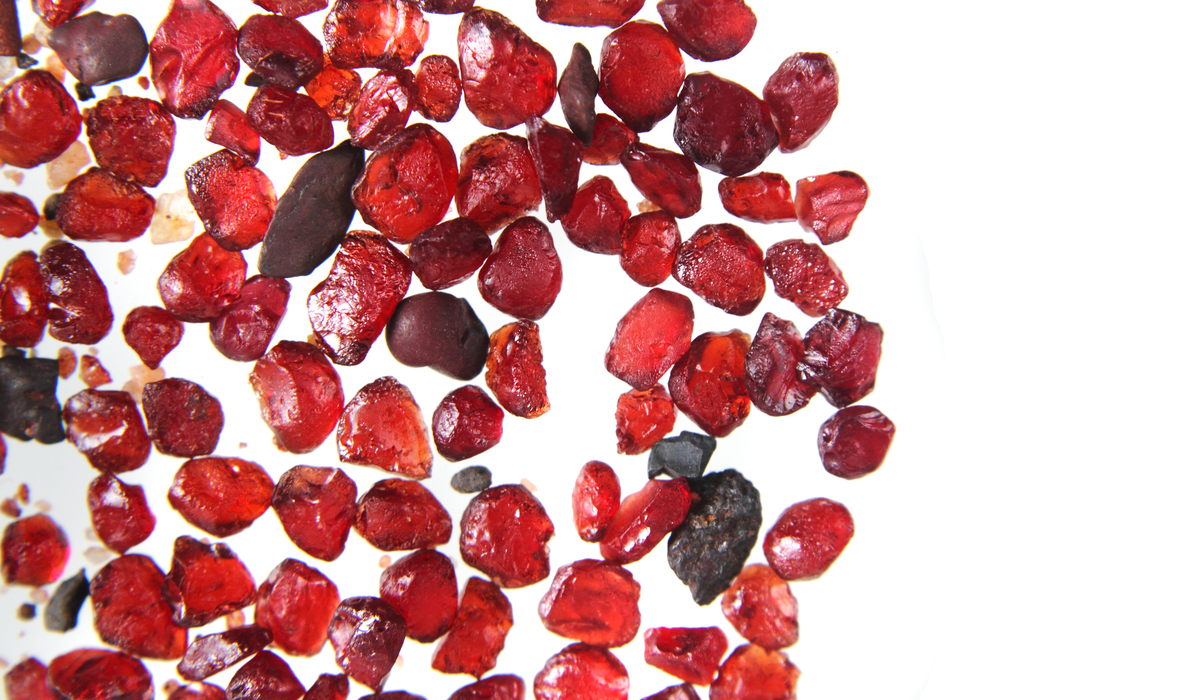 パイロープガーネット