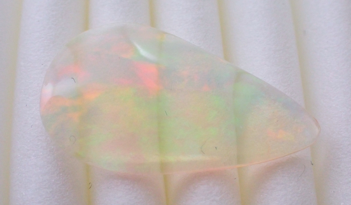 ウォーターオパール　ルース