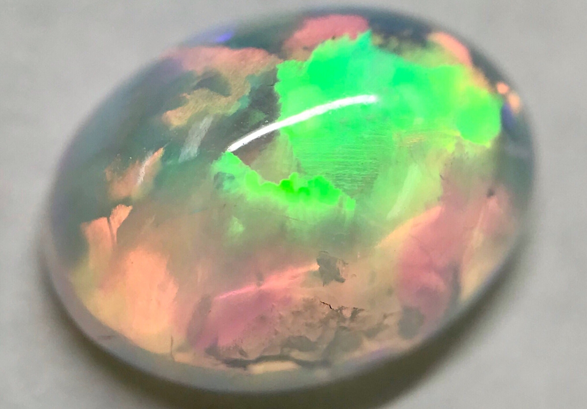 ウォーターオパール合成石