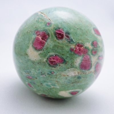 ルビーインゾイサイト