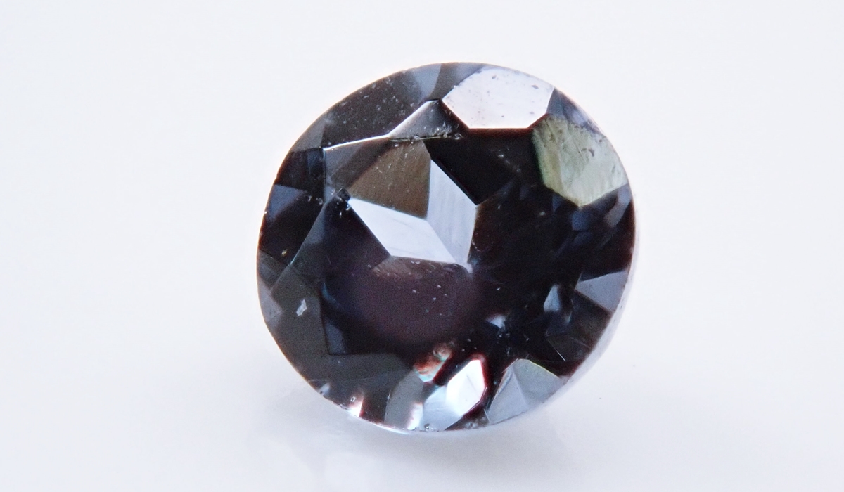 カラーチェンジガーネット　ルース