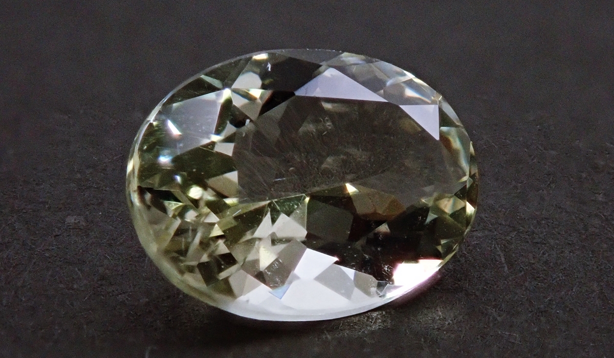 オーソクレース ルース