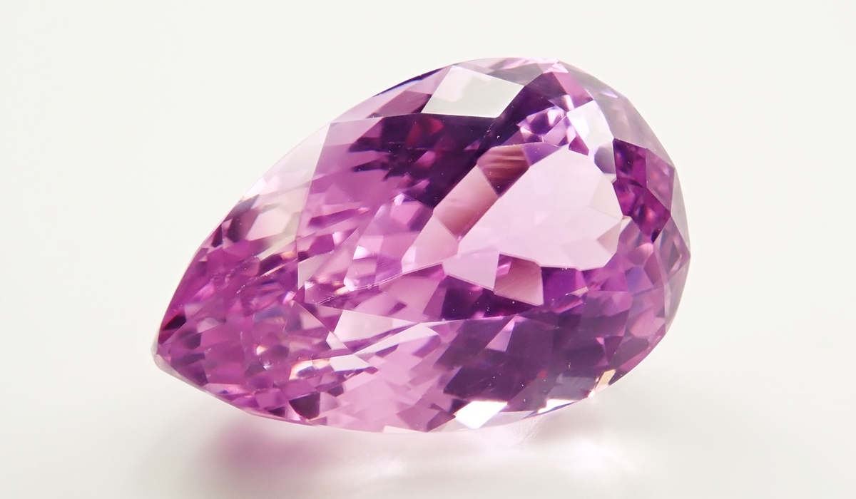 クンツァイト　ルース