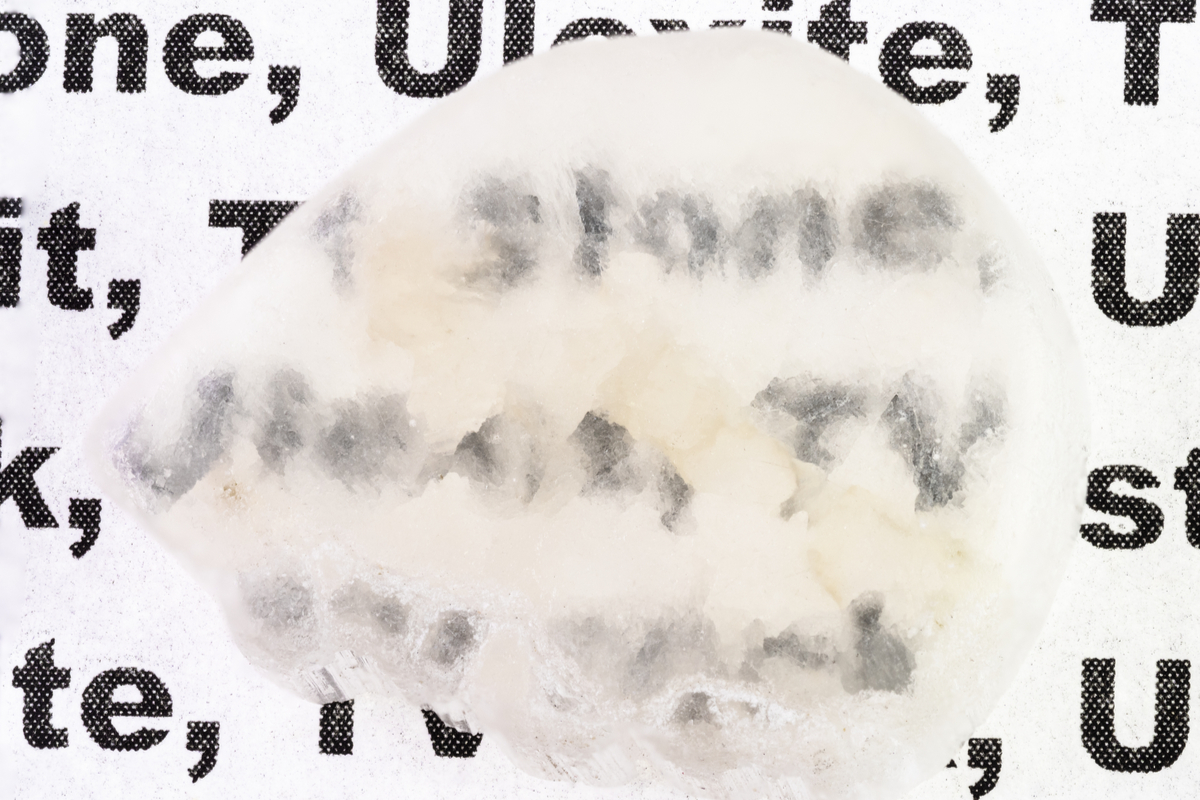 ウレキサイト　テレビ石　原石