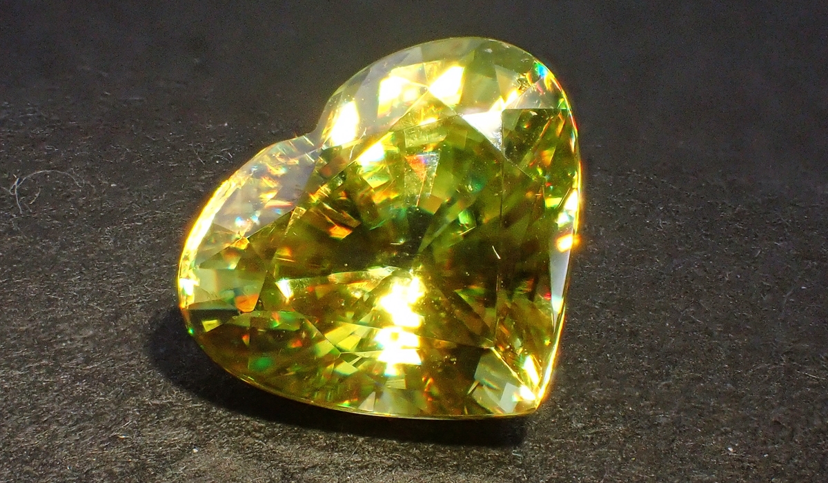 スフェーン　ルース