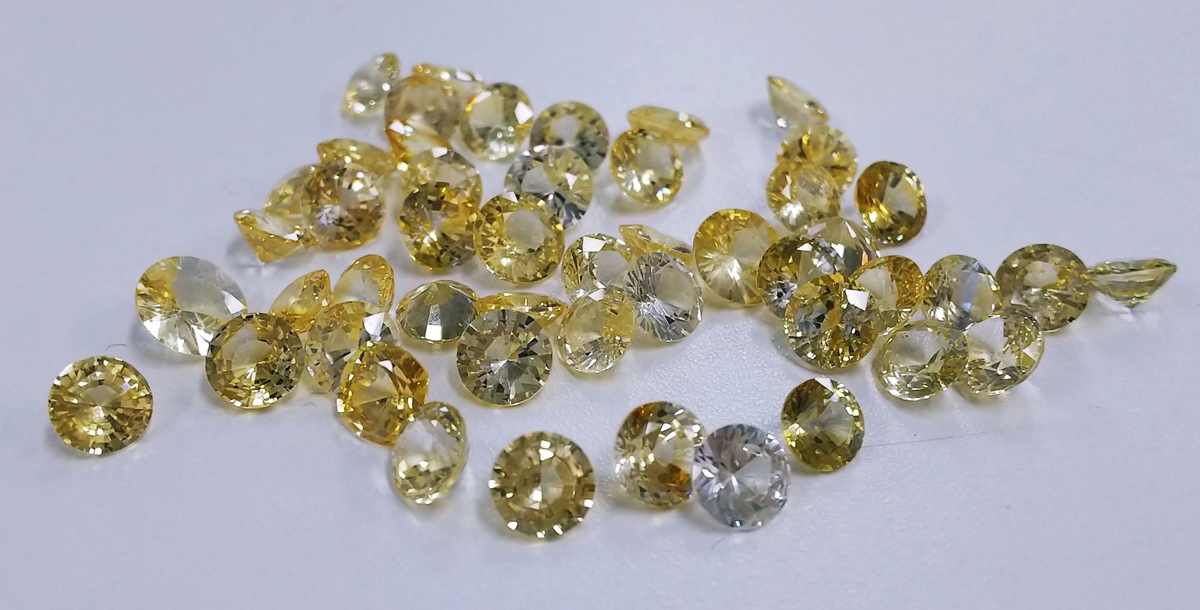 イエローサファイア　ルース