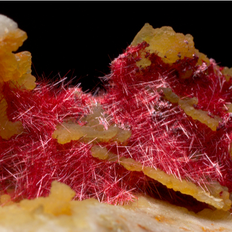 チャルコトリサイト　原石