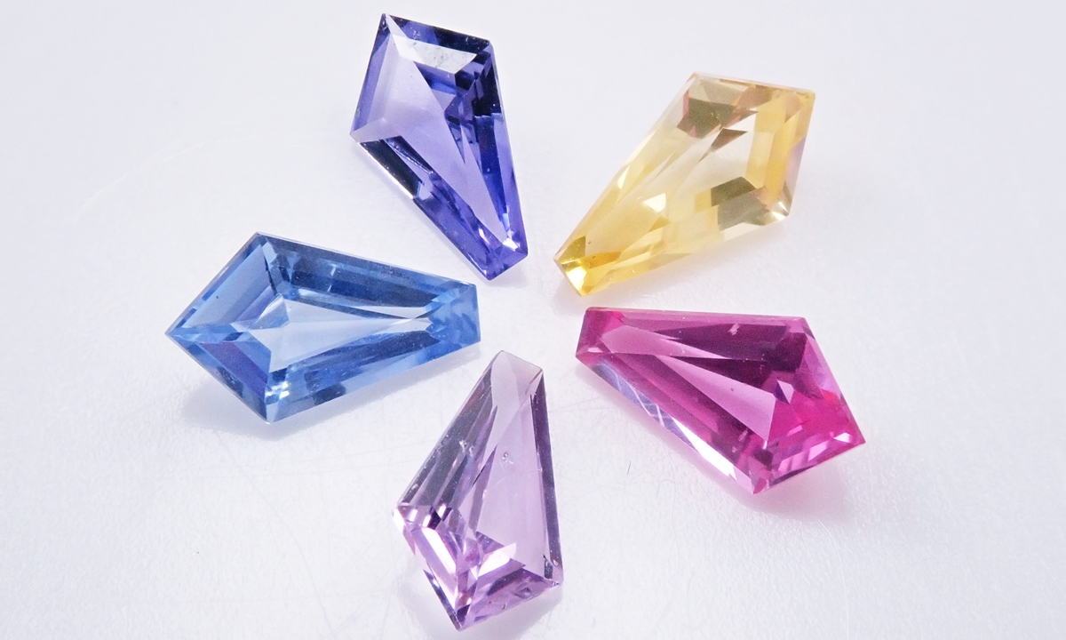 サファイア　ルース