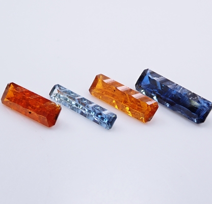 カイヤナイト ルース