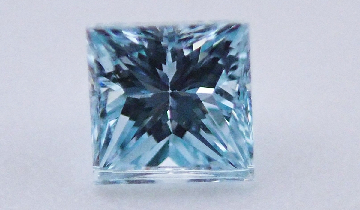 アイスブルーダイヤモンド　ルース