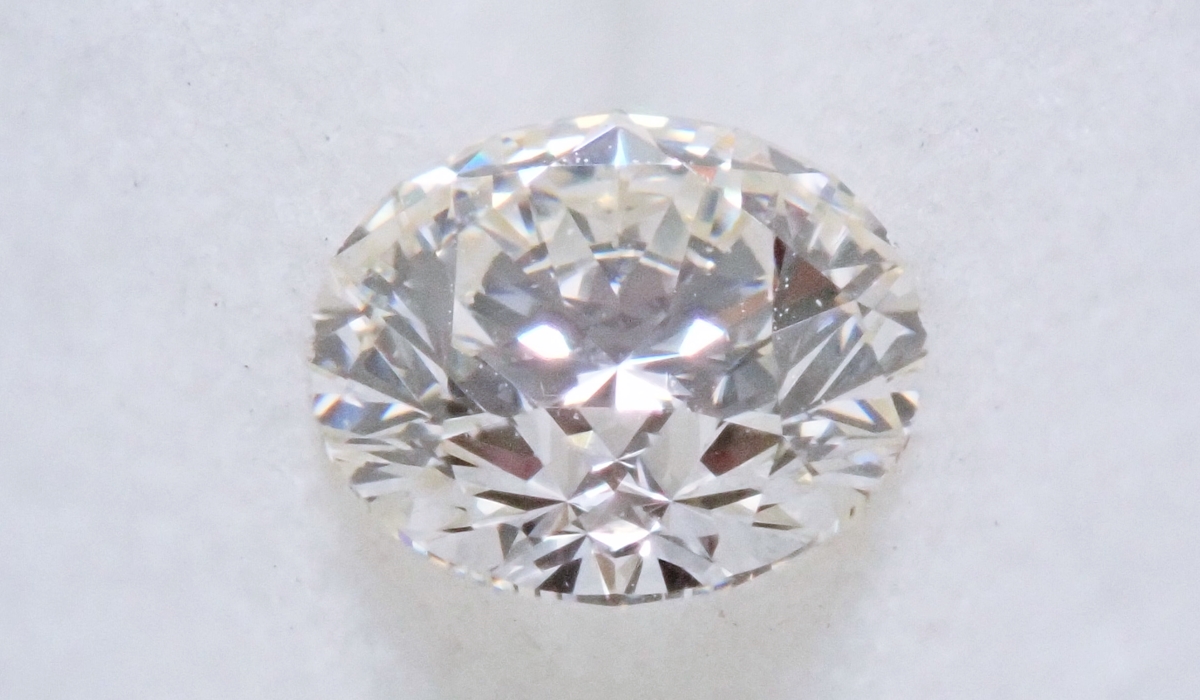 ラウンドブリリアントカットダイヤモンド　ルース