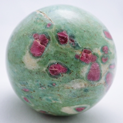 ルビーインゾイサイト