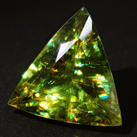 スフェーン　ルース