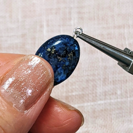 Tピンの端を丸める