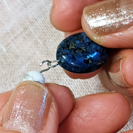 2つの宝石を繋げる