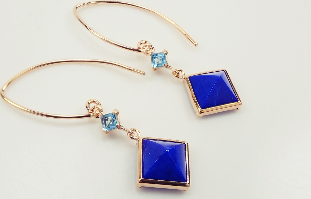 ラピスラズリ　ピアス