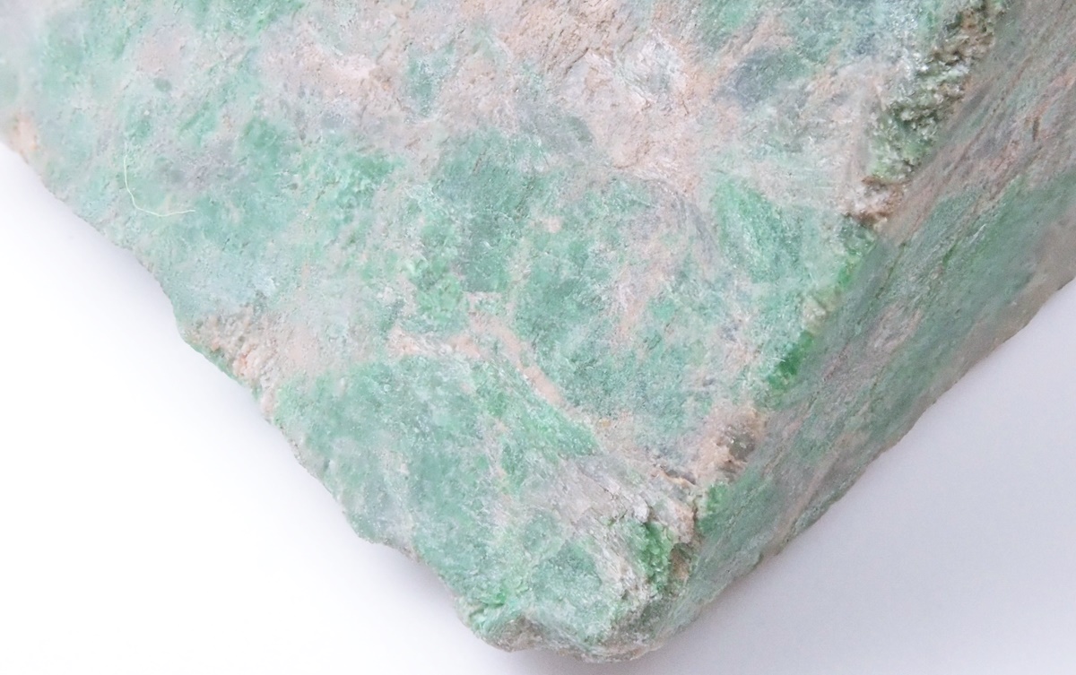 翡翠　ヒスイ　ジェダイト　原石