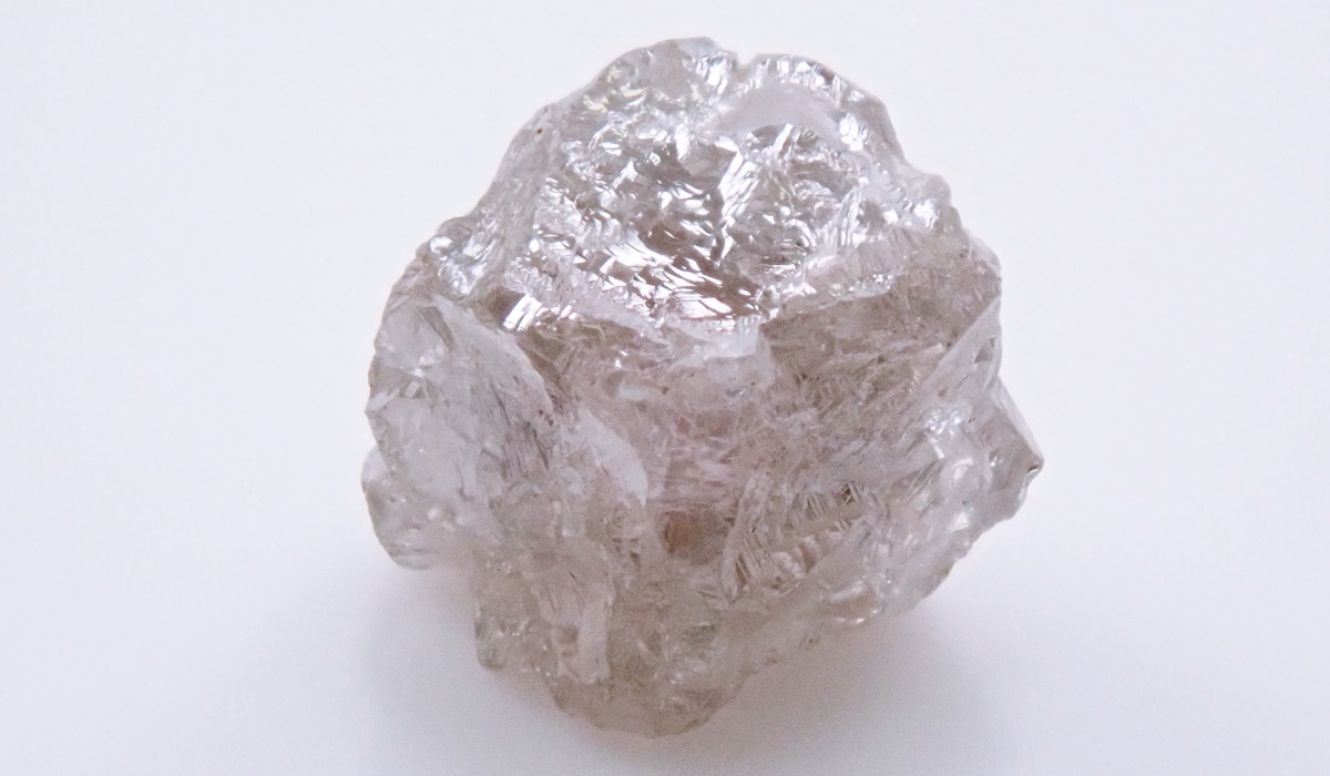 ダイヤモンド　原石　ラフダイヤモンド