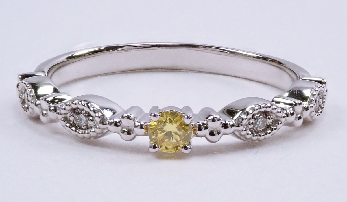 イエローダイヤモンド　リング