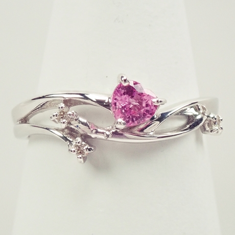 ピンクサファイア リング