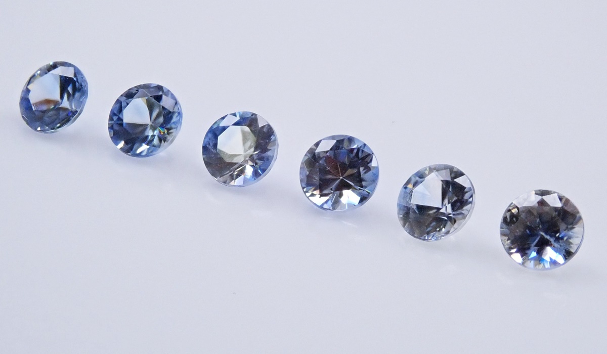 ベニトアイト　ルース2